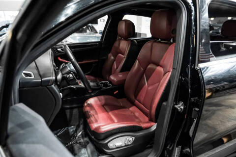 2017 Porsche Macan S