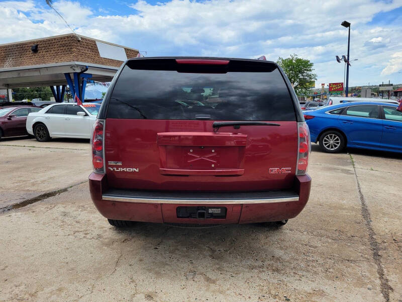 2011 GMC Yukon Denali