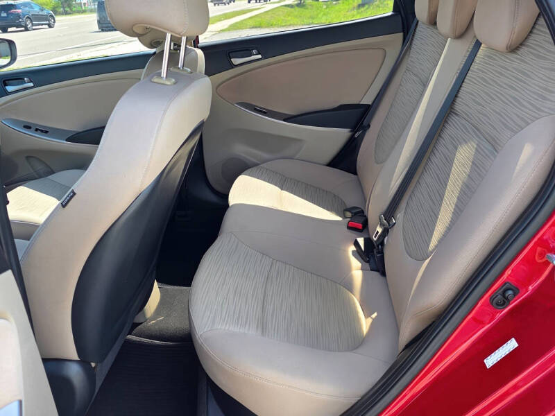 2016 Hyundai Accent SE