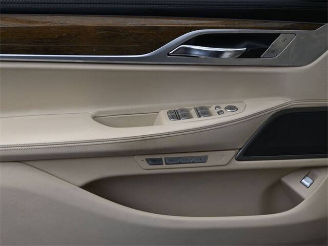 2018 BMW 7 Series 740i