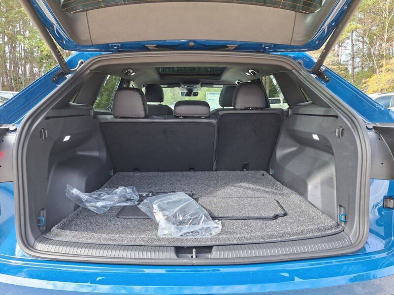 2025 Volkswagen Atlas Cross Sport SE