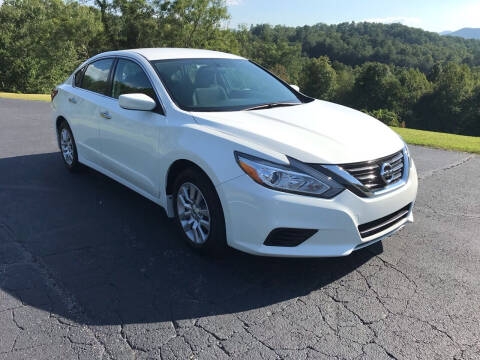 2018 Nissan Altima for sale at Collins Auto Sales in Robbinsville NC