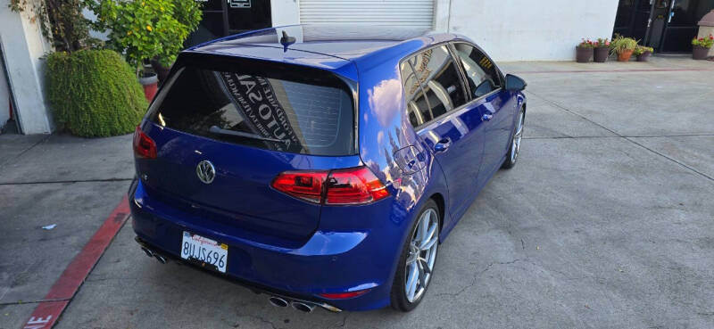 2017 Volkswagen Golf R 4Motion