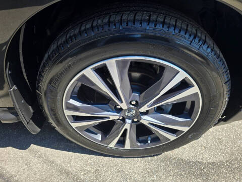 2017 Nissan Pathfinder Platinum