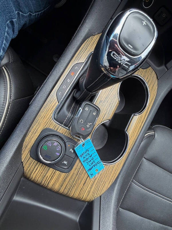 2017 GMC Acadia Denali