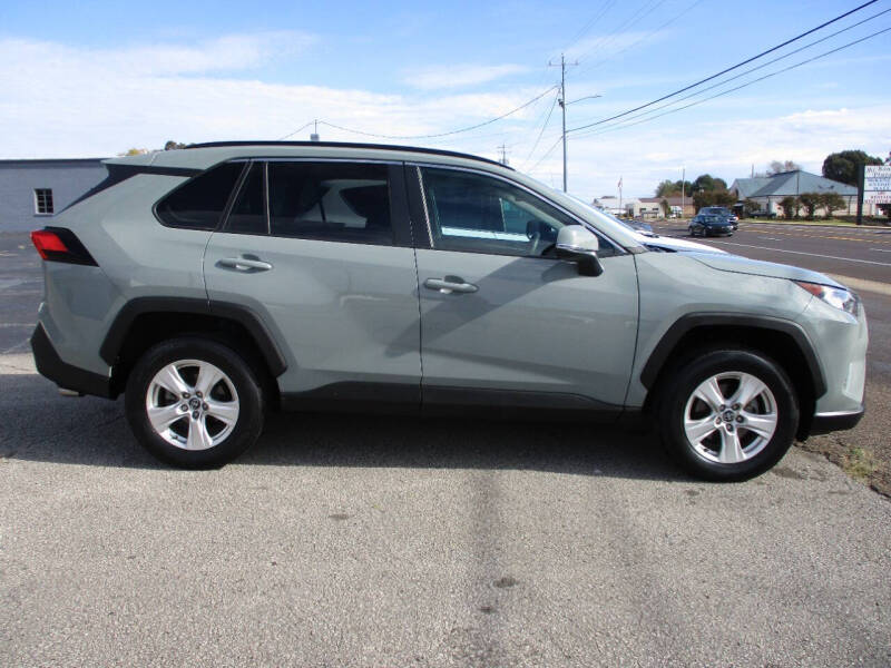 2021 Toyota RAV4 XLE