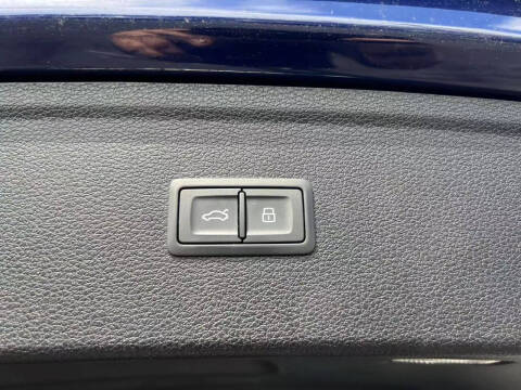 2019 Audi SQ5 3.0T quattro Premium Plus