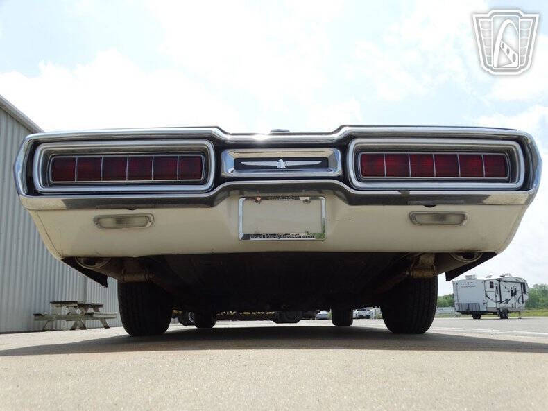 1965 Ford Thunderbird