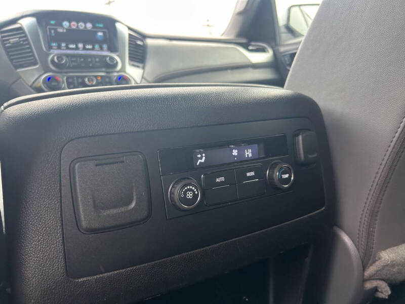 2016 Chevrolet Suburban LT