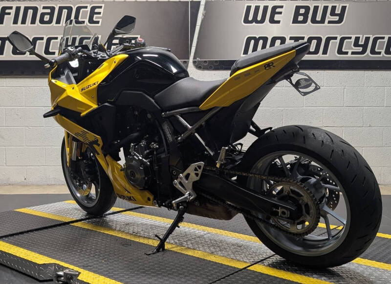 2024 Suzuki GSX-8R