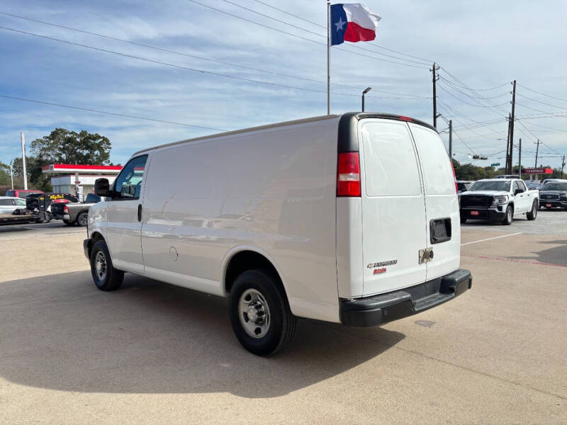 2020 Chevrolet Express 2500