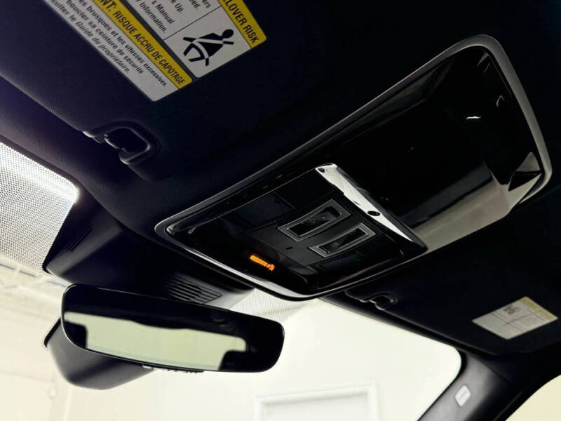 2020 Land Rover Range Rover P525 HSE