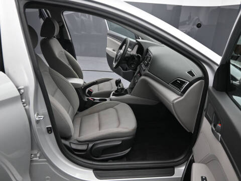 2018 Hyundai Elantra