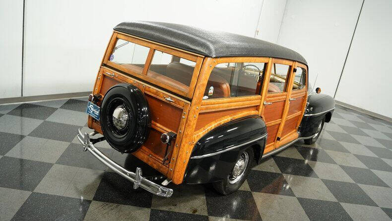 1948 Ford Super Deluxe