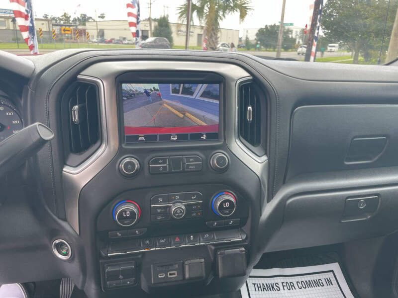 2021 Chevrolet Silverado 1500 LT photo 9