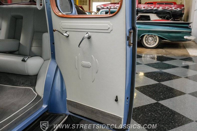 1940 Packard 120