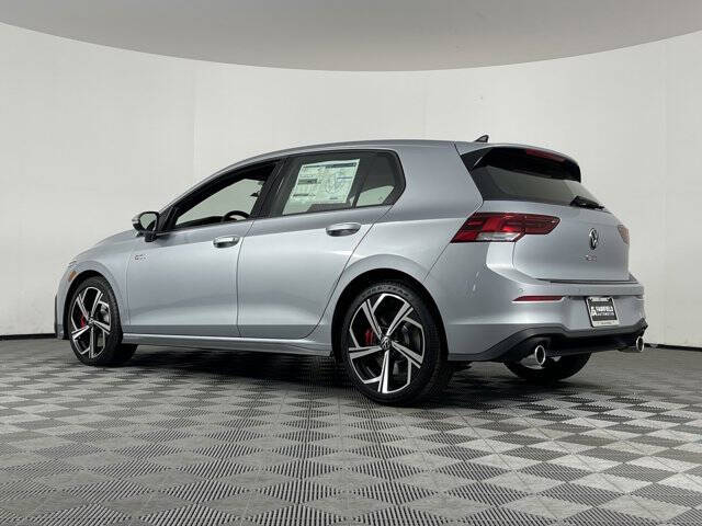 2025 Volkswagen Golf GTI SE