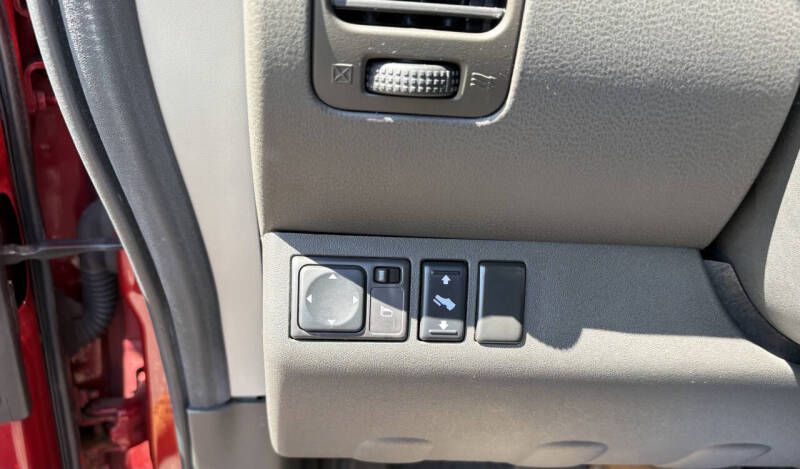 2011 Nissan Pathfinder Silver Edition