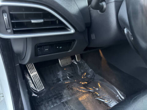 2017 Jaguar XE 25t Prestige