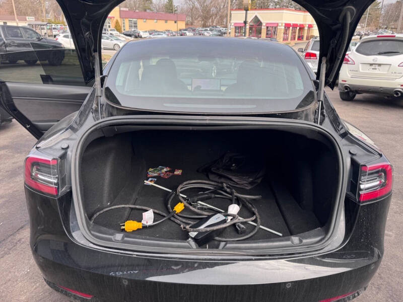 2019 Tesla Model 3 Standard Range Plus