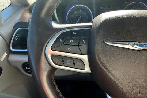 2017 Chrysler Pacifica Touring-L