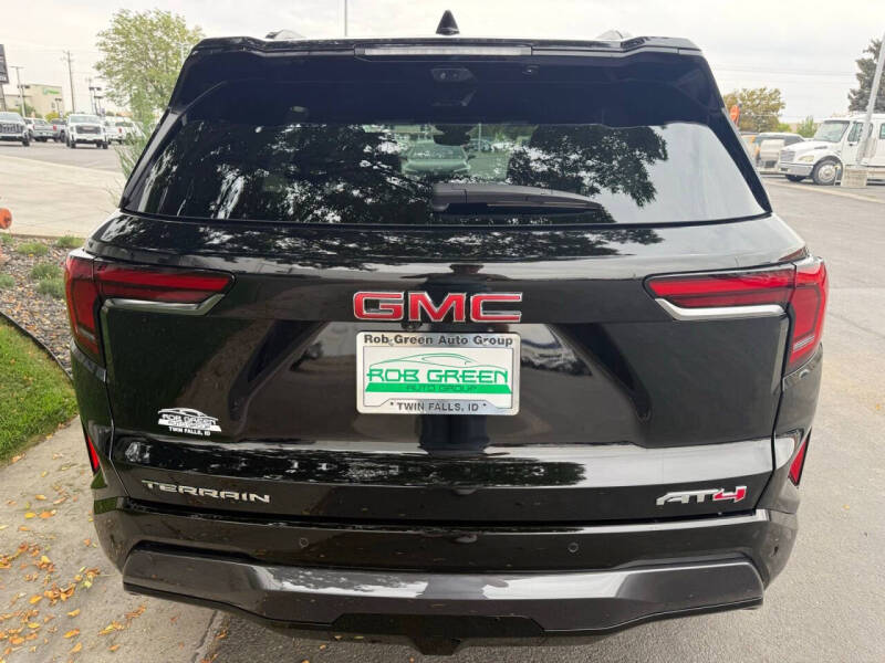 2026 GMC Terrain AT4