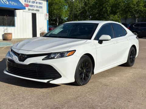 2019 Toyota Camry for sale at Discount Auto Company in Houston TX