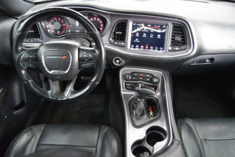 2018 Dodge Challenger SXT Plus