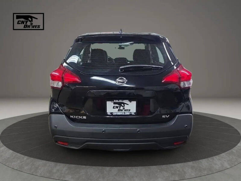 2020 Nissan Kicks SV
