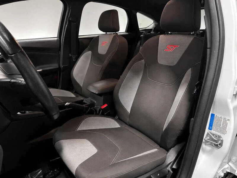 2017 Ford Focus ST