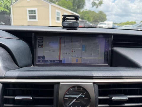 2017 Lexus IS 200t