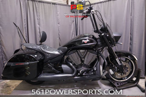 2014 Victory Cross Roads 8-Ball®