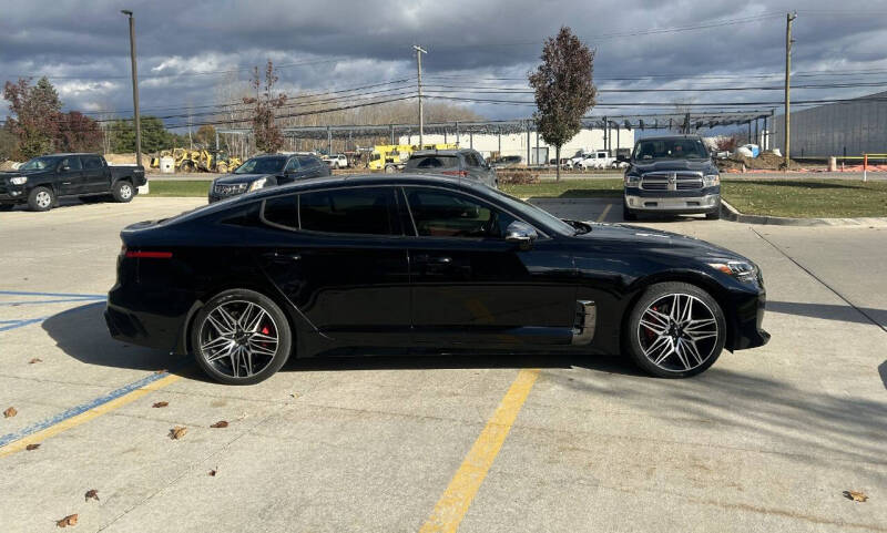 2022 Kia Stinger GT1