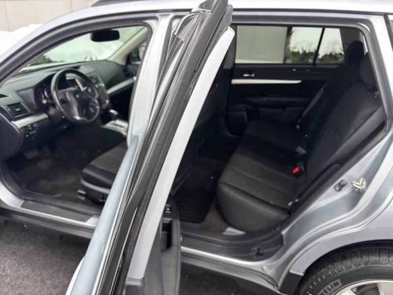 2013 Subaru Outback 2.5i Premium