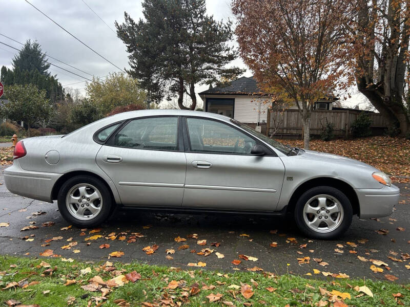 2004 Ford Taurus SES