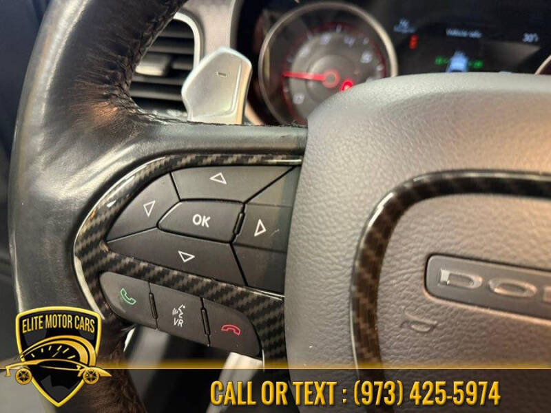 2017 Dodge Charger SXT