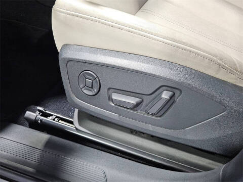 2022 Audi Q4 e-tron quattro Premium 50