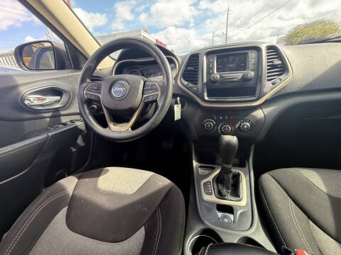 2016 Jeep Cherokee Sport Altitude