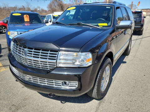 2010 Lincoln Navigator for sale at Howe's Auto Sales in Lowell MA