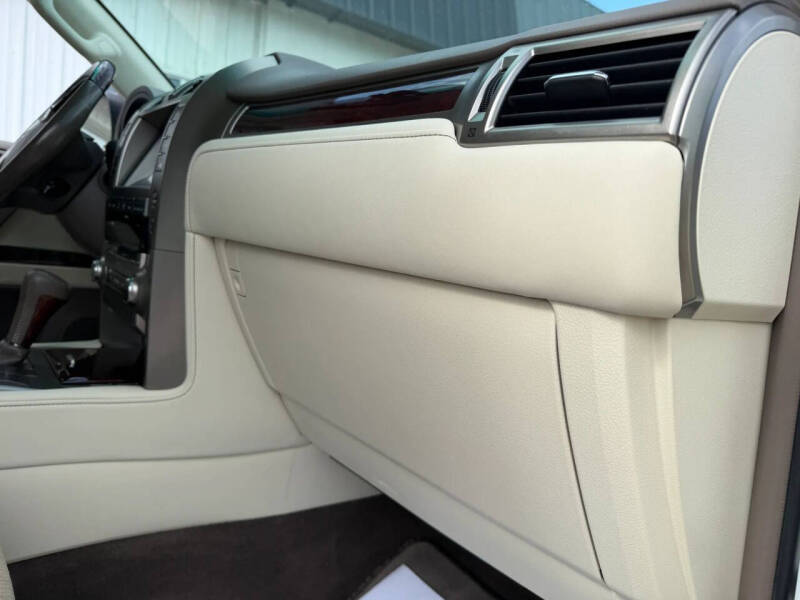 2017 Lexus GX 460