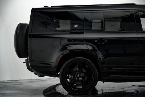 2024 Land Rover Defender 130 P400 X-Dynamic SE