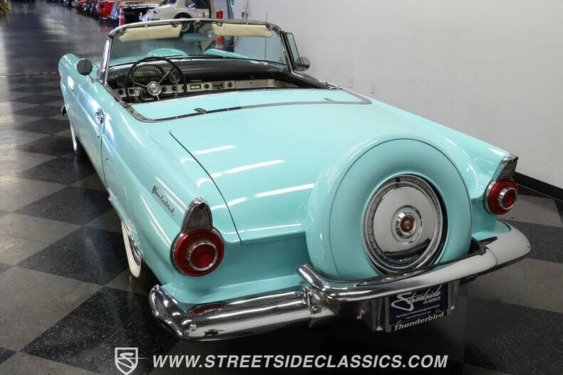 1956 Ford Thunderbird