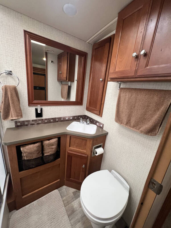 2017 Winnebago Vista 29VE