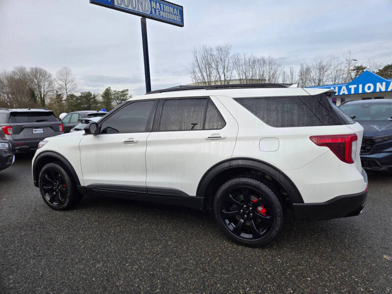 2022 Ford Explorer ST