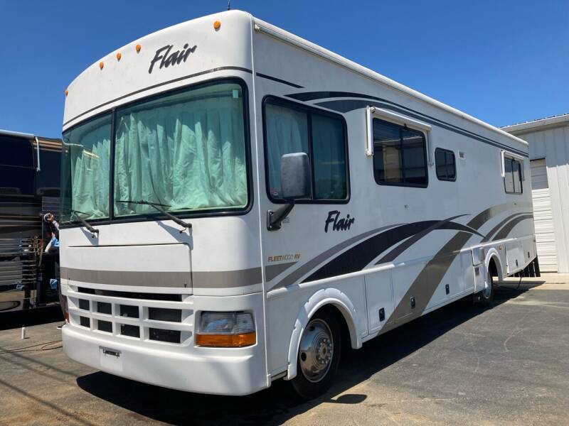 2002 Fleetwood Flair 30H for sale at Sewell Motor Coach in Harrodsburg KY