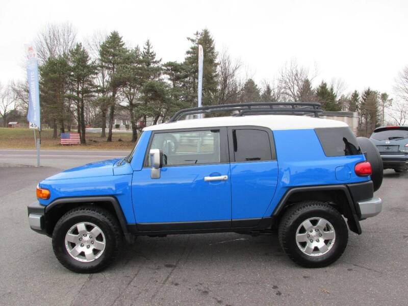 2007 Toyota FJ Cruiser for sale at GEG Automotive in Gilbertsville PA