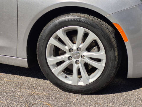 2016 Chrysler 200 Limited