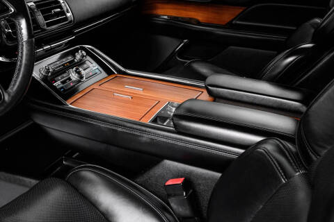 2019 Lincoln Navigator Select