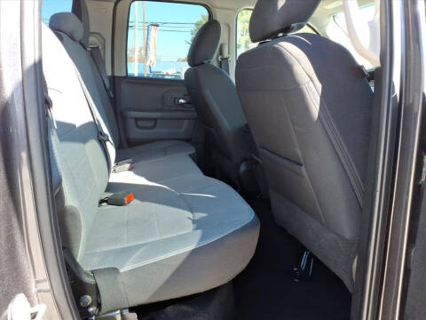 2024 RAM 1500 Classic SLT