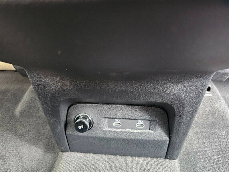 2024 Audi Q8 e-tron quattro Premium Plus